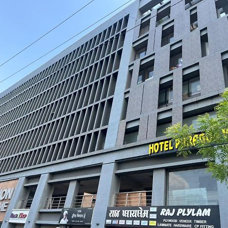 Hotel Paramount Villa 甘地讷格尔 外观 照片